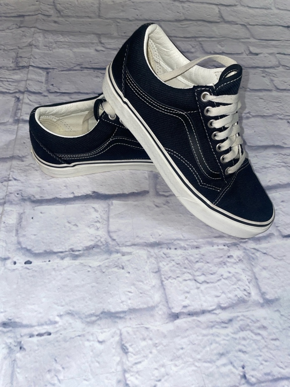 Vans Old Skool Black and White Canvas Sneakers Size 8.5